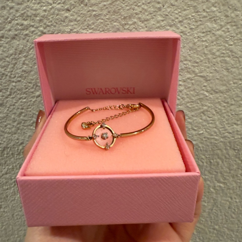 Swarovski Rose Gold Bracelet with Crystal Details